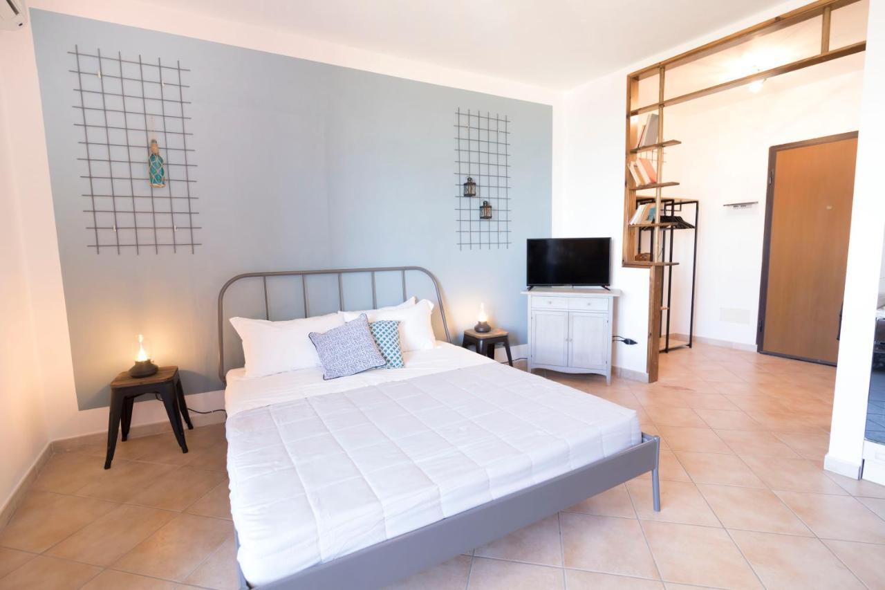 Homey Experience - Navy Sea View Apartments Olbia Dış mekan fotoğraf